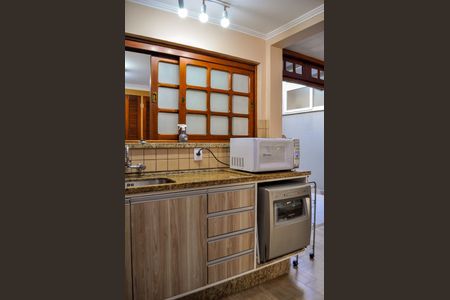 Casa de condomínio à venda com 219m², 4 quartos e 2 vagasCozinha