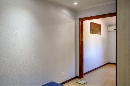 Casa de condomínio à venda com 219m², 4 quartos e 2 vagasQuarto
