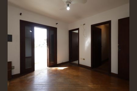 Casa à venda com 286m², 4 quartos e 3 vagasSuíte 2