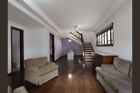 Casa à venda com 286m², 4 quartos e 3 vagasSala