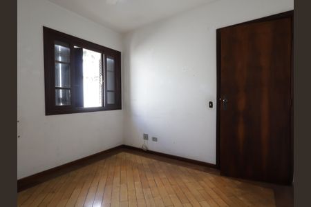 Casa à venda com 286m², 4 quartos e 3 vagasQuarto 2
