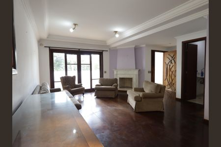 Casa à venda com 286m², 4 quartos e 3 vagasSala