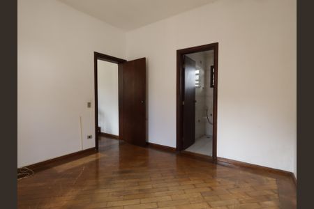 Casa à venda com 286m², 4 quartos e 3 vagasSuíte 1