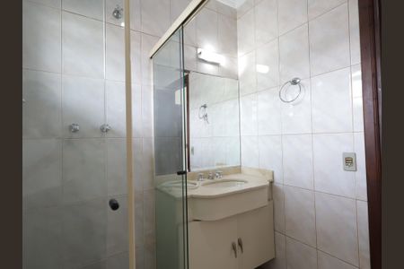 Casa à venda com 286m², 4 quartos e 3 vagasBanheiro da Suíte 1