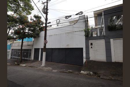 Casa à venda com 286m², 4 quartos e 3 vagasFachada