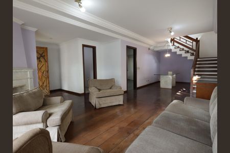 Casa à venda com 286m², 4 quartos e 3 vagasSala