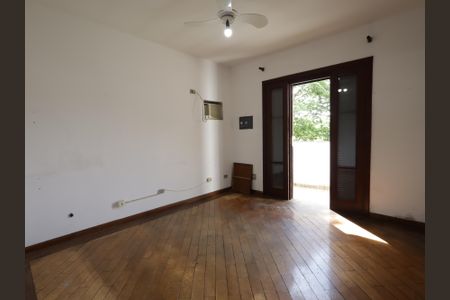 Casa à venda com 286m², 4 quartos e 3 vagasSuíte 2