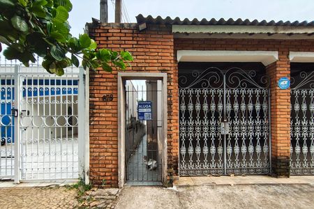 Casa para alugar com 129m², 2 quartos e sem vagaFachada