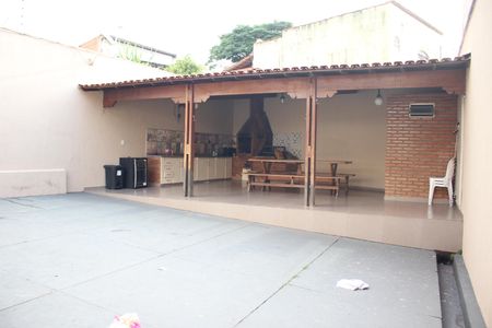 Casa à venda com 315m², 3 quartos e 3 vagasÁrea Externa