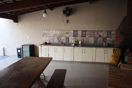 Casa à venda com 315m², 3 quartos e 3 vagasÁrea Externa