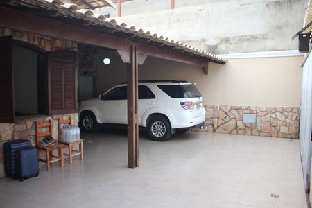 Casa à venda com 315m², 3 quartos e 3 vagasGaragem