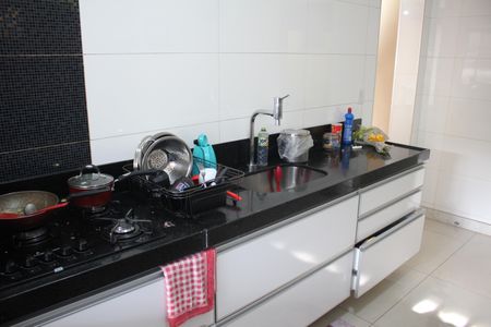 Casa à venda com 315m², 3 quartos e 3 vagasCozinha