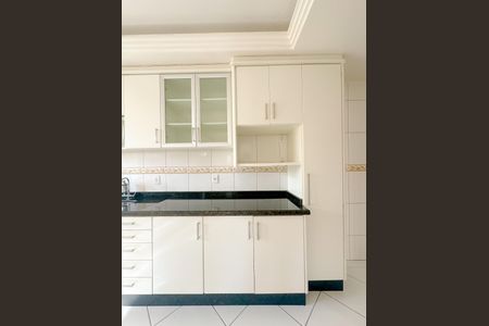 Casa para alugar com 200m², 3 quartos e 2 vagasCozinha