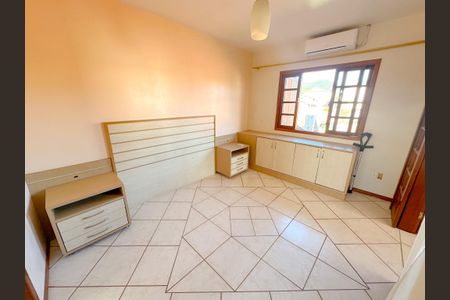 Casa para alugar com 200m², 3 quartos e 2 vagasSuíte 