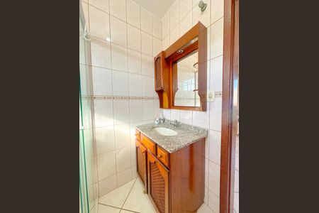 Casa para alugar com 200m², 3 quartos e 2 vagasBanheiro 2