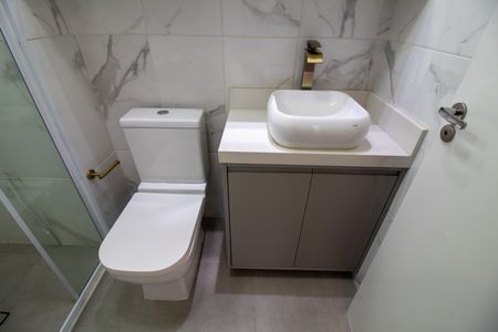 Apartamento para alugar com 41m², 2 quartos e 1 vaga Apartamento para alugar com 41m², 2 quartos e 1 vagaBanheiro