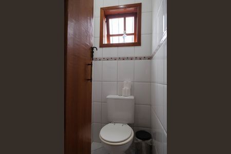 Casa à venda com 200m², 3 quartos e 4 vagas Casa à venda com 200m², 3 quartos e 4 vagasLavabo