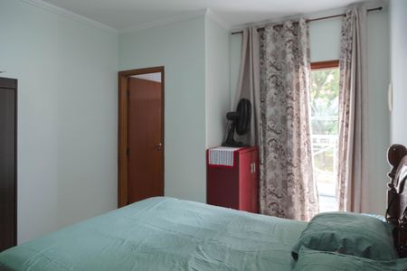 Casa à venda com 200m², 3 quartos e 4 vagas Casa à venda com 200m², 3 quartos e 4 vagasQuarto 1