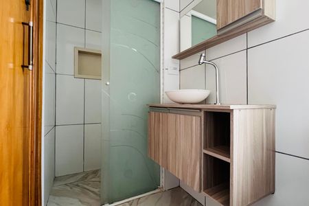 Apartamento à venda com 64m², 3 quartos e 1 vaga Apartamento à venda com 64m², 3 quartos e 1 vagaBanheiro