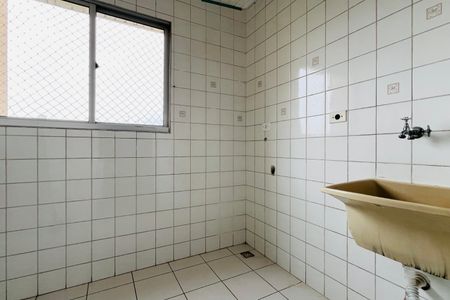 Apartamento à venda com 64m², 3 quartos e 1 vaga Apartamento à venda com 64m², 3 quartos e 1 vagaCozinha e Área de Serviço