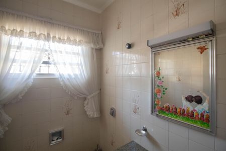 Casa à venda com 296m², 3 quartos e 3 vagas Casa à venda com 296m², 3 quartos e 3 vagasBanheiro 1