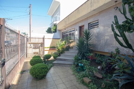 Casa à venda com 296m², 3 quartos e 3 vagas Casa à venda com 296m², 3 quartos e 3 vagasQuintal