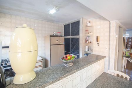 Casa à venda com 296m², 3 quartos e 3 vagas Casa à venda com 296m², 3 quartos e 3 vagasCozinha 2