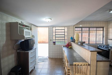 Casa à venda com 296m², 3 quartos e 3 vagas Casa à venda com 296m², 3 quartos e 3 vagasCozinha 2