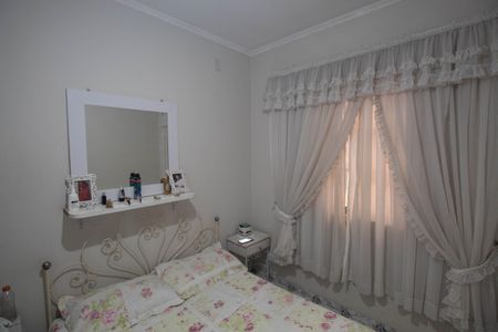 Casa à venda com 296m², 3 quartos e 3 vagas Casa à venda com 296m², 3 quartos e 3 vagasQuarto 1