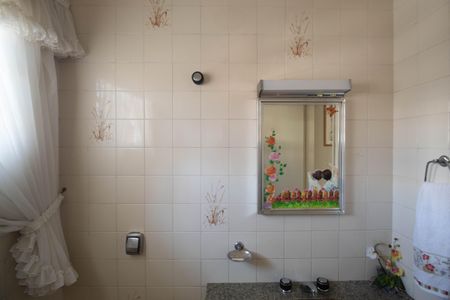 Casa à venda com 296m², 3 quartos e 3 vagas Casa à venda com 296m², 3 quartos e 3 vagasBanheiro 1