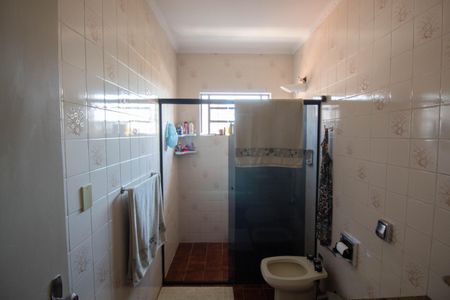 Casa à venda com 296m², 3 quartos e 3 vagas Casa à venda com 296m², 3 quartos e 3 vagasBanheiro da Suíte