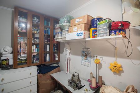 Casa à venda com 296m², 3 quartos e 3 vagas Casa à venda com 296m², 3 quartos e 3 vagasDepósito 2