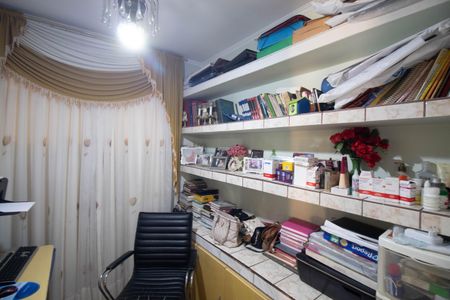 Casa à venda com 296m², 3 quartos e 3 vagas Casa à venda com 296m², 3 quartos e 3 vagasDepósito e Escritório