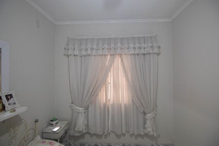 Casa à venda com 296m², 3 quartos e 3 vagas Casa à venda com 296m², 3 quartos e 3 vagasQuarto 1