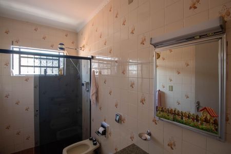 Casa à venda com 296m², 3 quartos e 3 vagas Casa à venda com 296m², 3 quartos e 3 vagasBanheiro da Suíte