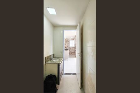 Apartamento para alugar com 34m², 2 quartos e sem vaga Apartamento para alugar com 34m², 2 quartos e sem vagaBanheiro