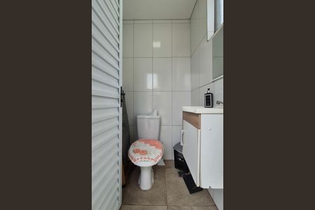 Apartamento para alugar com 49m², 2 quartos e 2 vagas Apartamento para alugar com 49m², 2 quartos e 2 vagasBanheiro de Serviço