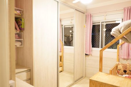 Apartamento à venda com 83m², 2 quartos e 2 vagasQuarto 