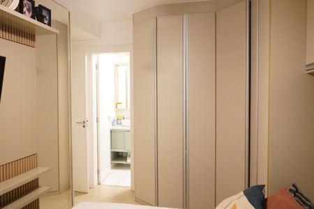 Apartamento à venda com 83m², 2 quartos e 2 vagasSuíte