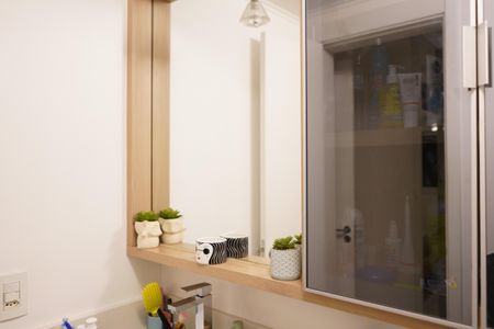 Apartamento à venda com 83m², 2 quartos e 2 vagasBanheiro da Suíte