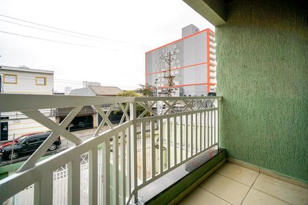 Casa à venda com 160m², 3 quartos e 2 vagas Casa à venda com 160m², 3 quartos e 2 vagasVaranda da suíte 03
