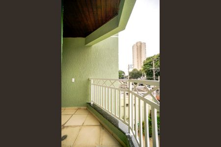 Casa à venda com 160m², 3 quartos e 2 vagas Casa à venda com 160m², 3 quartos e 2 vagasVaranda da suíte 03