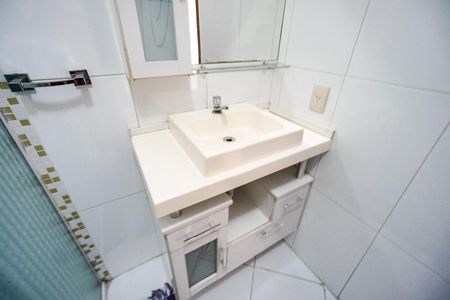 Casa à venda com 160m², 3 quartos e 2 vagas Casa à venda com 160m², 3 quartos e 2 vagasBanheiro da suíte 03