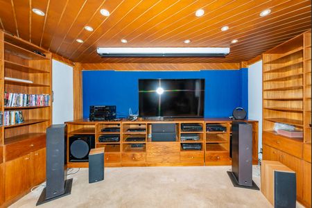 Casa à venda com 462m², 5 quartos e 4 vagasSala 2