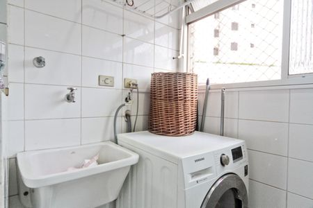 Apartamento à venda com 64m², 3 quartos e 1 vaga Apartamento à venda com 64m², 3 quartos e 1 vagaÁrea de Serviço