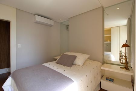 Apartamento à venda com 400m², 4 quartos e 2 vagasQuarto 2