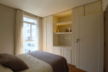 Apartamento à venda com 400m², 4 quartos e 2 vagasQuarto 2