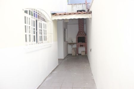 Casa à venda com 163m², 3 quartos e 2 vagasCorredor com espaço Gourmet