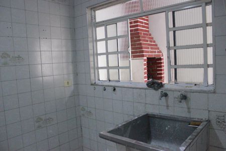 Casa à venda com 163m², 3 quartos e 2 vagasÁrea de serviço