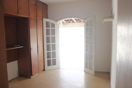 Casa à venda com 163m², 3 quartos e 2 vagasQuarto 1